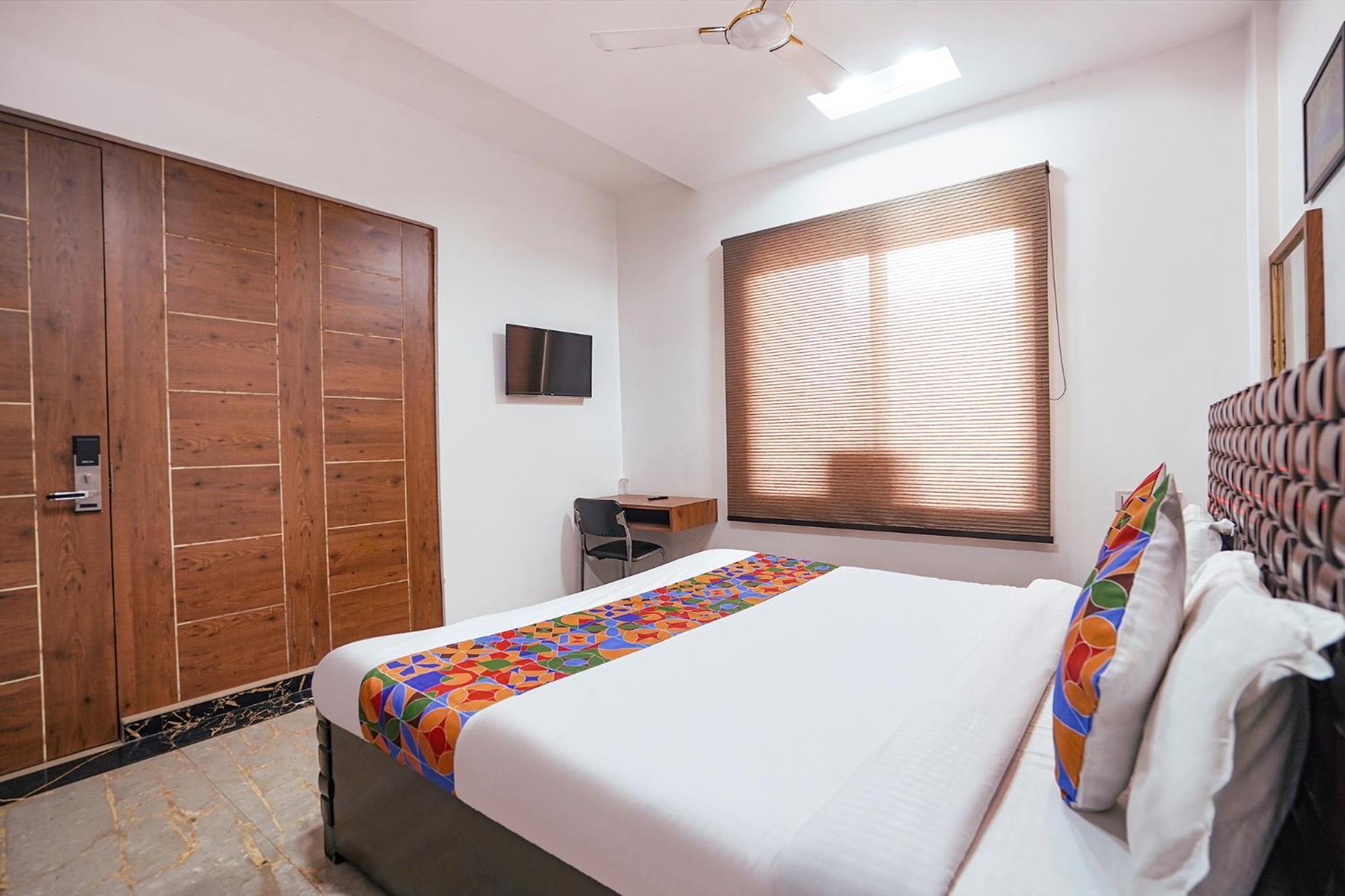 Fabhotel Villa De Benares מראה חיצוני תמונה